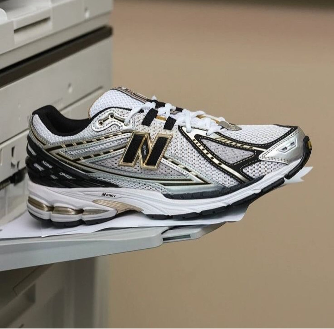 New Balance 1906R White Gold