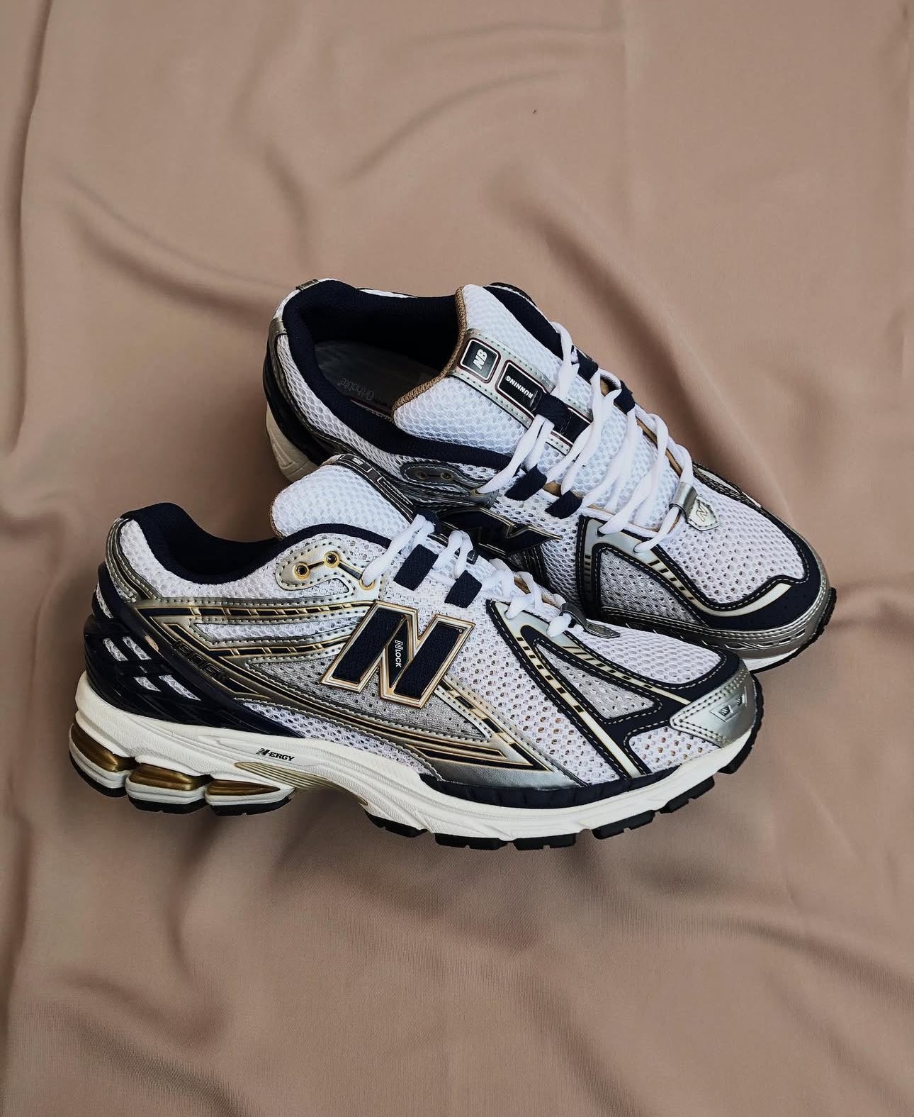New Balance 1906R White Gold