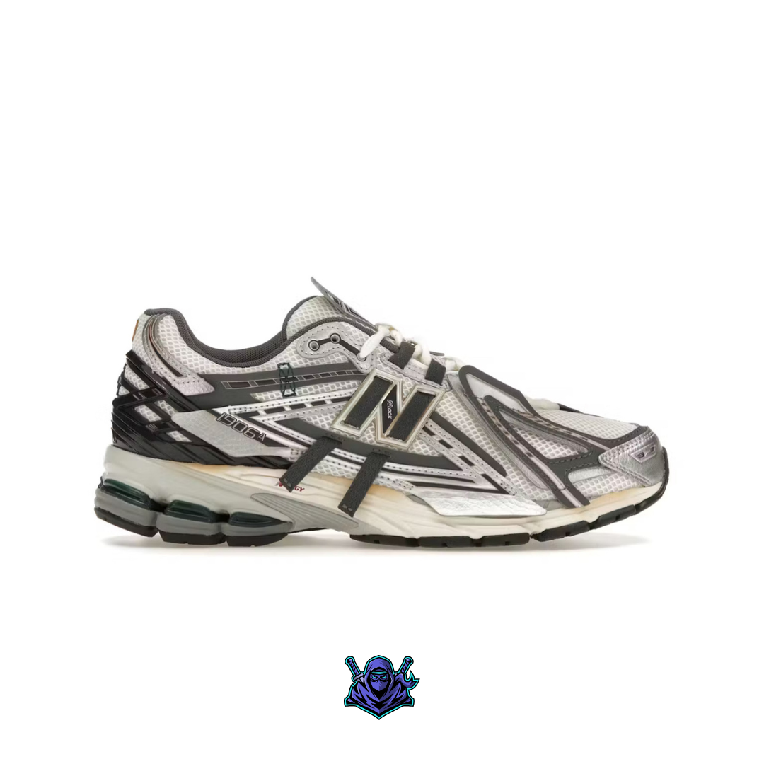 New Balance 1906A Silver Gold