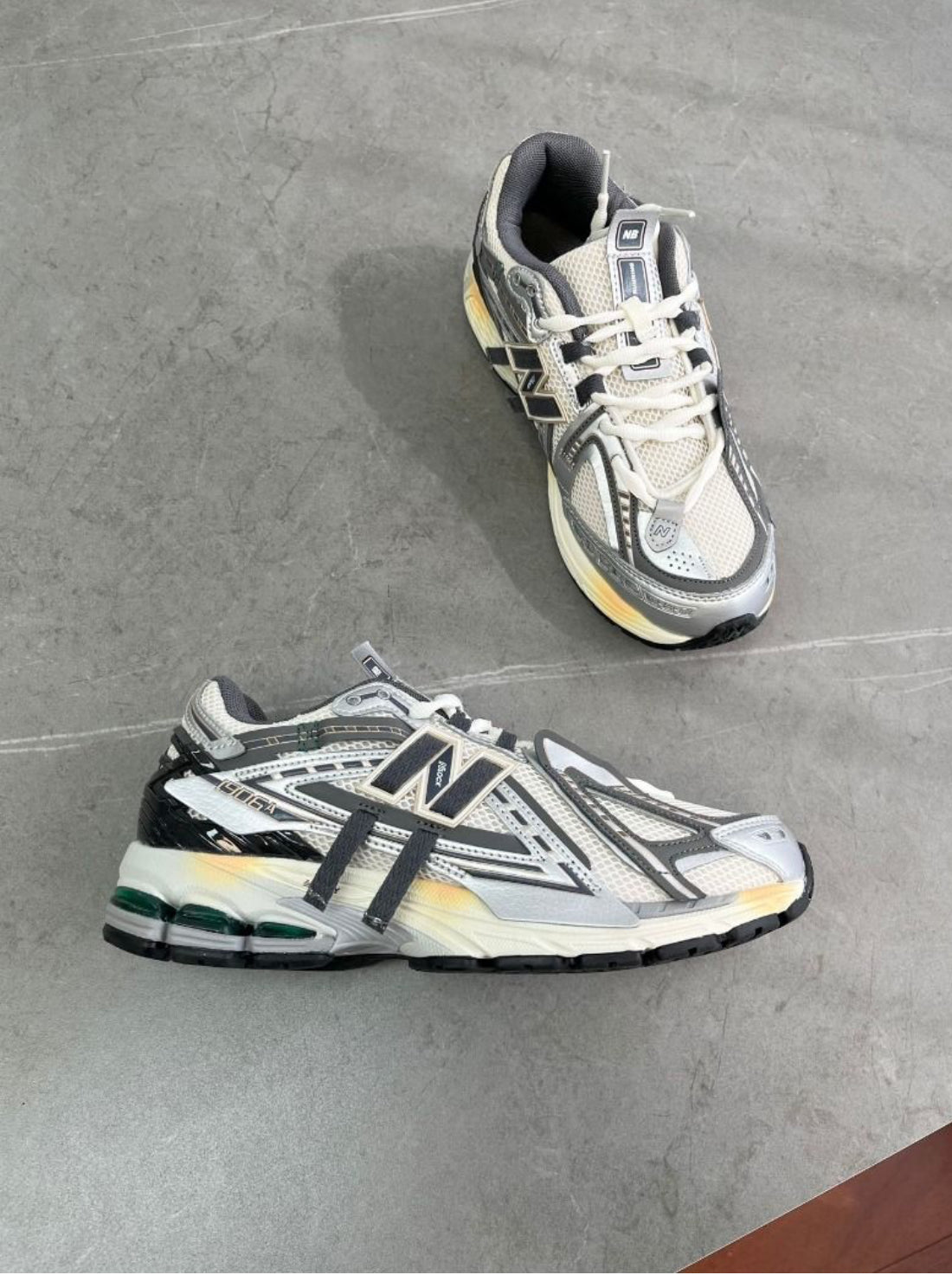 New Balance 1906A Silver Gold