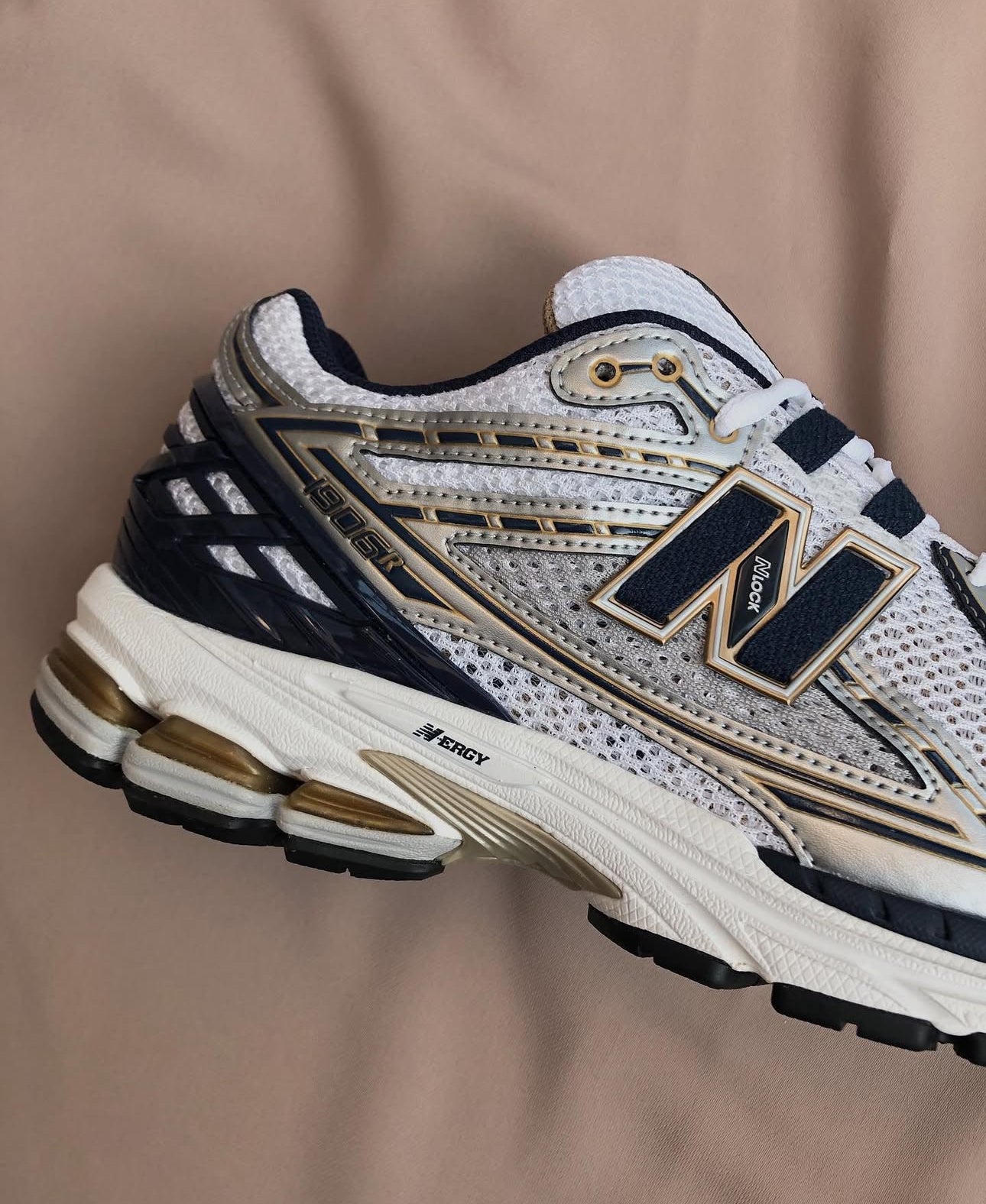 New Balance 1906R White Gold
