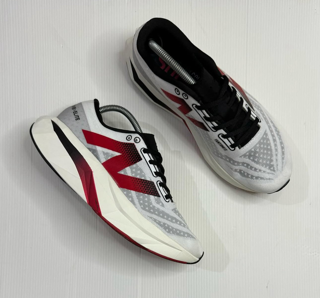 New Balance FuelCell Red